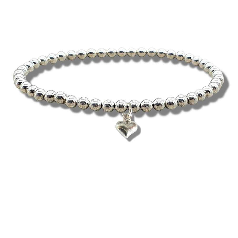 Bracelet en perles argentées pour filles avec mini cœur gonflé