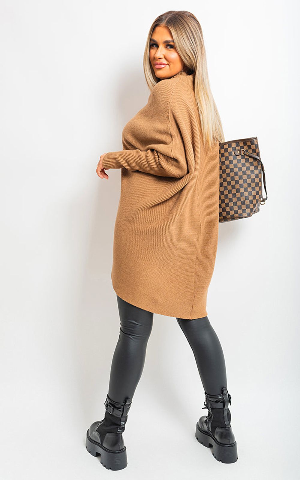 Pull long en maille à col roulé