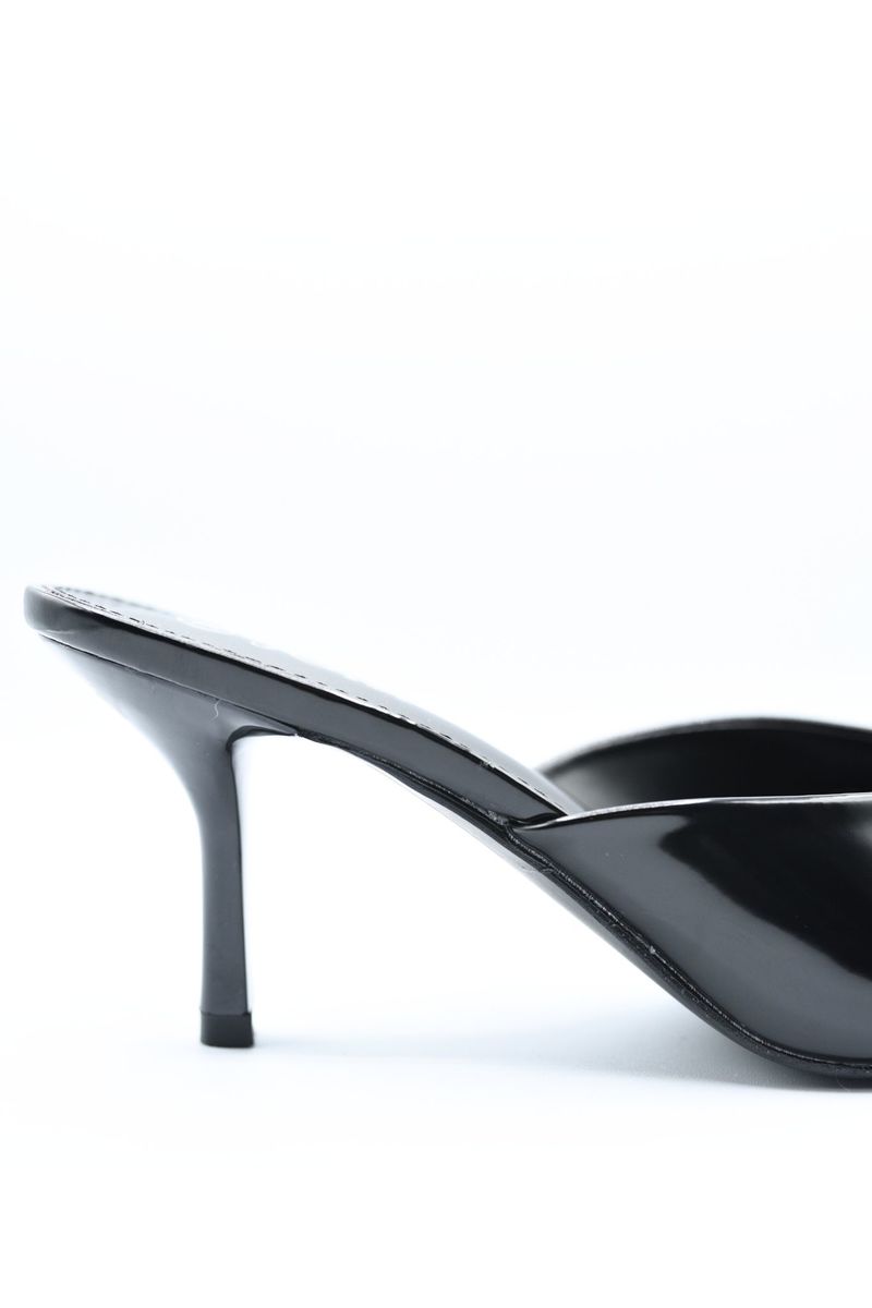 Pointed Toe Slip-on High Heels